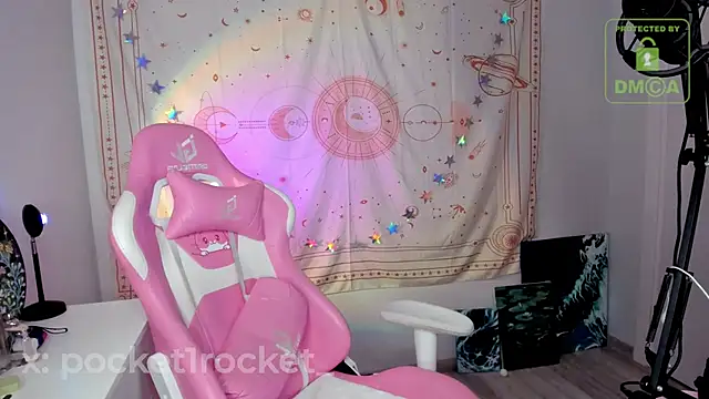 Snapshot of _PocketRocket_ chatting on 02.27.26 PocketRocket online show from 02.27.26