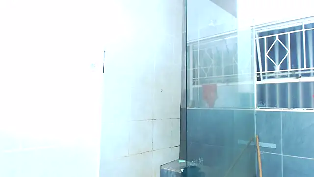 Snapshot of SexySlimTeaX chatting on 01.18.26 SexySlimTeaX online show from 01.18.26