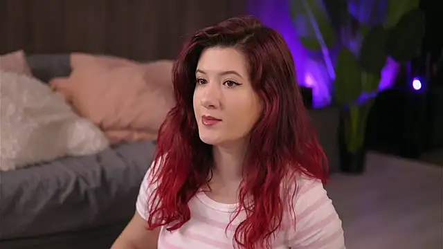 Snapshot of EvaMo0n chatting on 01.19.26 EvaMo0n online show from 01.19.26