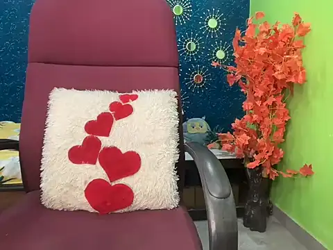 Brown-beauty online show from 06.08.26