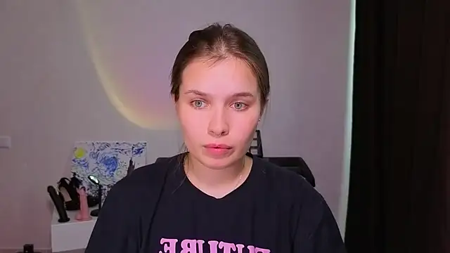 Snapshot of Catherine_Karis chatting on 07.14.26 Catherine Karis online show from 07.14.26