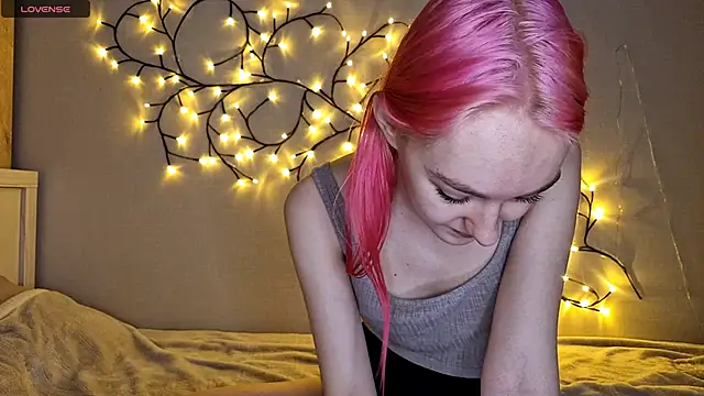 MisaMew online show from 01.18.26