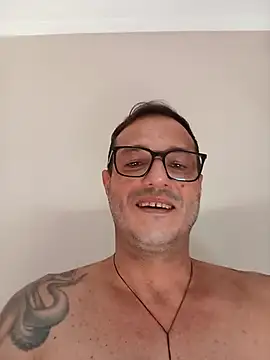 Snapshot of tio-roludo chatting on 06.27.26 tio-roludo online show from 06.27.26