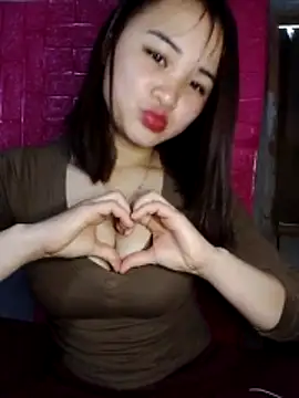 Snapshot of Lisakeem chatting on 02.15.26 Lisakeem online show from 02.15.26