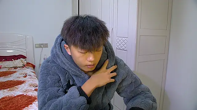 Snapshot of Chocolates-001 chatting on 01.18.26 Chocolates-001 online show from 01.18.26