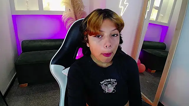 melodyy as online show from 04.27.26