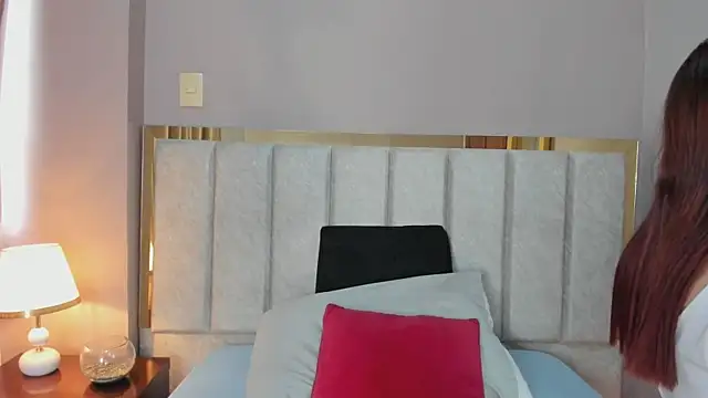 TessaMonroee online show from 04.27.26