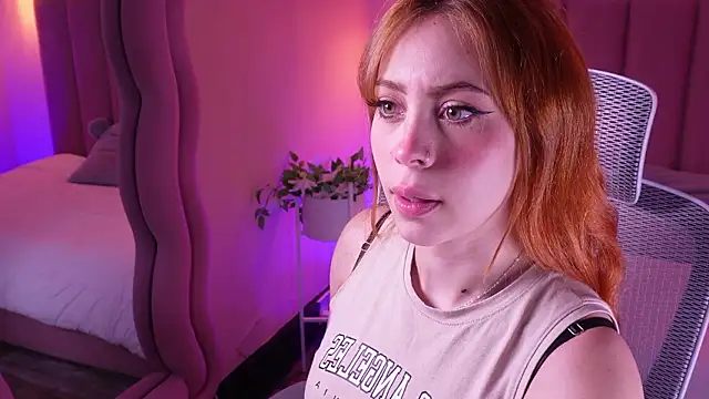 Snapshot of Maxiine chatting on 02.08.26 Maxiine online show from 02.08.26