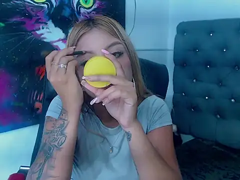 SashaBlondeLatin online show from 05.09.26