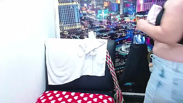 tila nastyy online show from 04.25.26