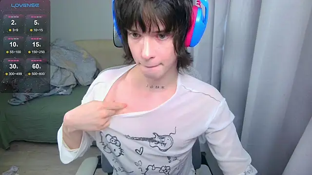 LeonBoykisser online show from 05.04.26
