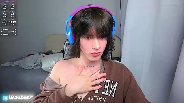 LeonBoykisser online show from 06.13.26