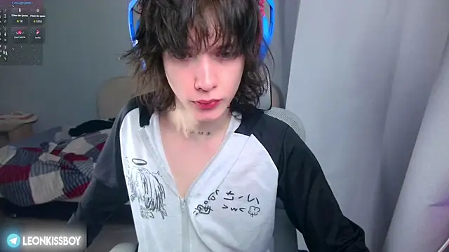 LeonBoykisser online show from 06.17.26