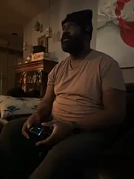 Snapshot of KOdaLion chatting on 03.21.26 KOdaLion online show from 03.21.26