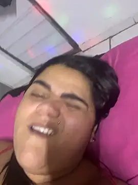 Snapshot of MorenaCariok chatting on 06.18.26 MorenaCariok online show from 06.18.26