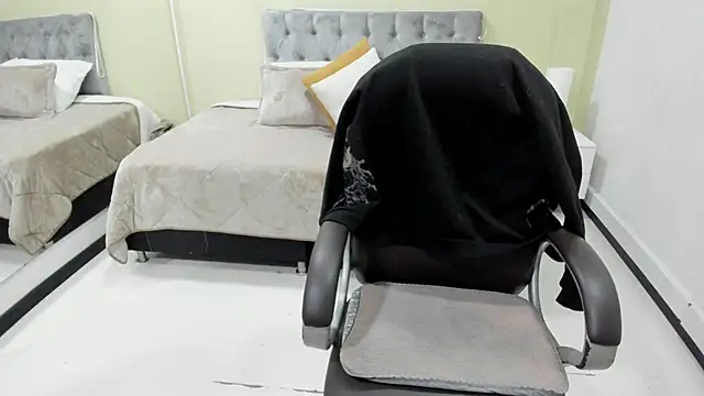 Snapshot of Bela_Craxkerr chatting on 02.03.26 Bela Craxkerr online show from 02.03.26