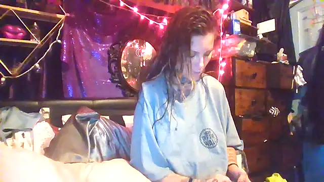 allymoon1369 online show from 06.30.26