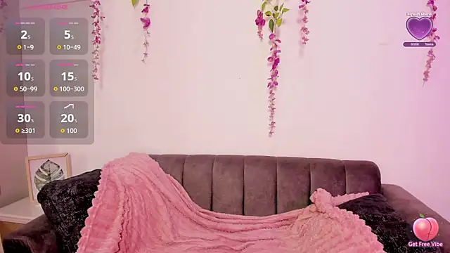 chloe peach  online show from 06.17.26