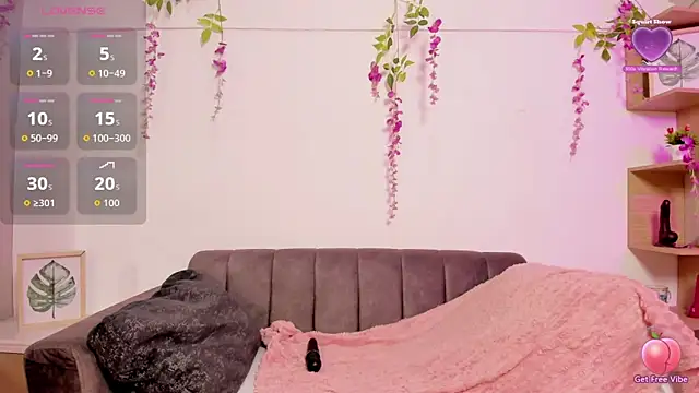 chloe peach  online show from 06.18.26