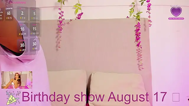 Snapshot of chloe_peach_ chatting on 07.22.26 chloe peach online show from 07.22.26
