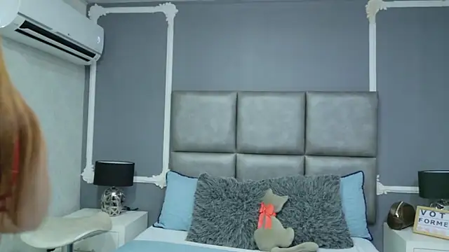 HaileyTims online show from 06.04.26