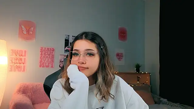 Snapshot of dinnerwithflowers chatting on 02.15.26 dinnerwithflowers online show from 02.15.26