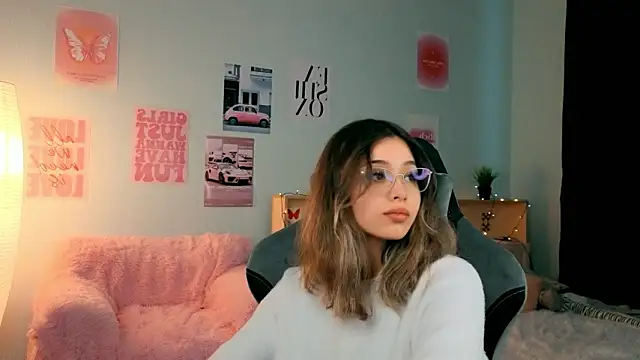 Snapshot of dinnerwithflowers chatting on 02.22.26 dinnerwithflowers online show from 02.22.26