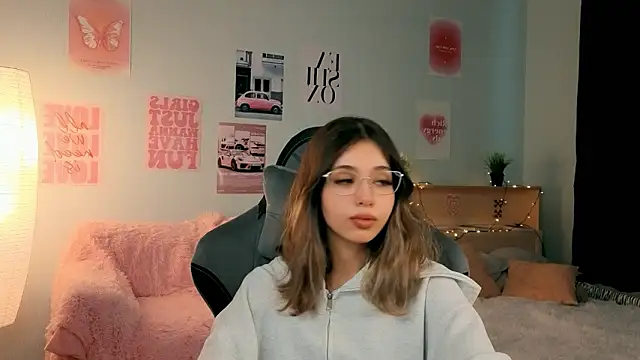 Snapshot of dinnerwithflowers chatting on 02.28.26 dinnerwithflowers online show from 02.28.26