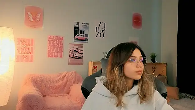 Snapshot of dinnerwithflowers chatting on 03.01.26 dinnerwithflowers online show from 03.01.26