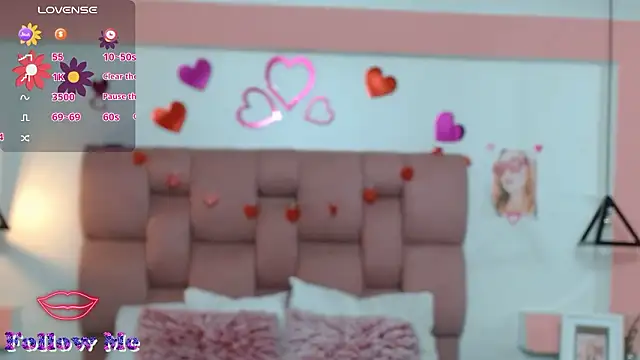 Snapshot of SofyRoos chatting on 02.02.26 SofyRoos online show from 02.02.26