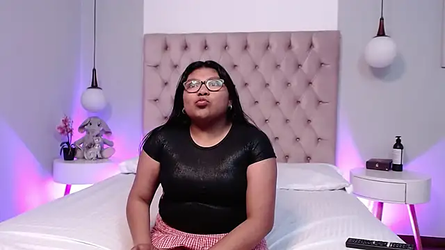 Snapshot of Kiri_Black_ chatting on 01.16.26 Kiri Black online show from 01.16.26