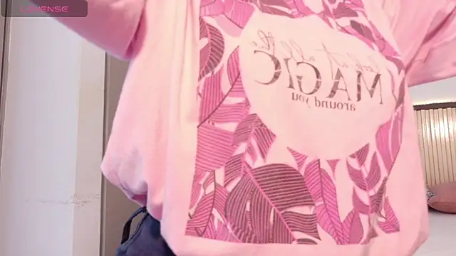 Scarlet Vixen  online show from 03.03.26