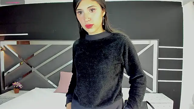 Snapshot of Ambarross_ chatting on 01.19.26 Ambarross online show from 01.19.26