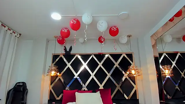 Mia cartther online show from 02.21.26