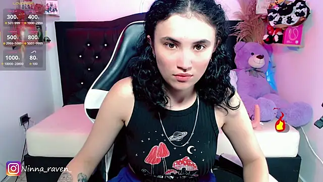 Snapshot of AriaDark chatting on 06.22.26 AriaDark online show from 06.22.26