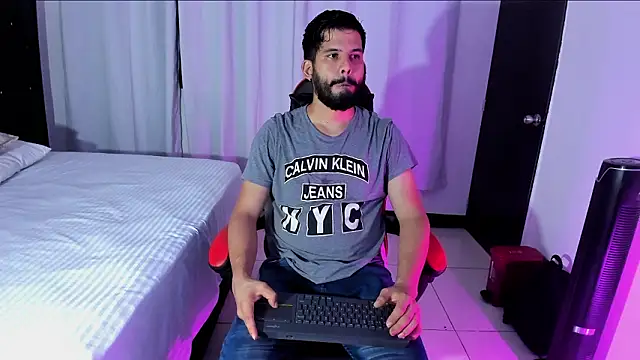 LucasBeaumont online show from 02.01.26