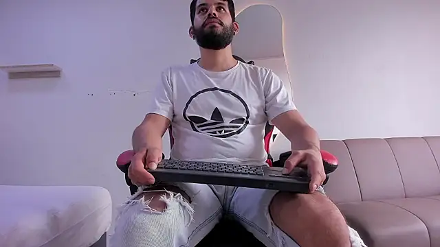 LucasBeaumont online show from 02.02.26