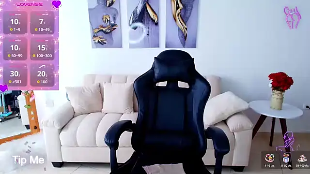 Cristina Ferreir online show from 04.08.26