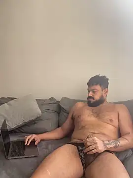 Snapshot of latinCuplex chatting on 02.16.26 latinCuplex online show from 02.16.26