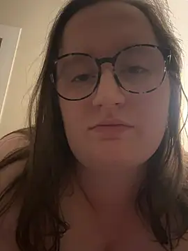 Snapshot of lucycomestrue chatting on 01.19.26 lucycomestrue online show from 01.19.26