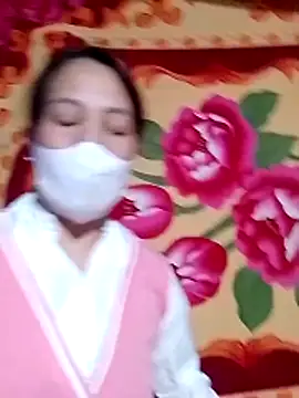 Snapshot of Gummiesu chatting on 01.17.26 Gummiesu online show from 01.17.26