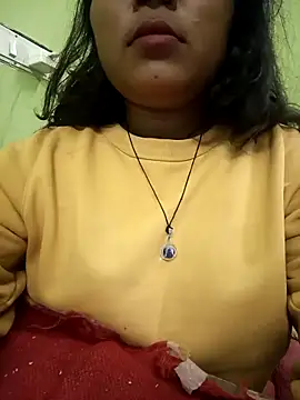 Pink Lipstick online show from 02.01.26