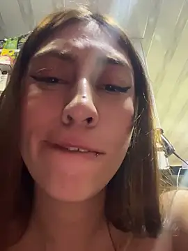 Snapshot of sophie_blue22 chatting on 02.06.26 sophie blue22 online show from 02.06.26