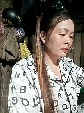 Snapshot of Bling_sexy chatting on 02.17.26 Bling sexy online show from 02.17.26