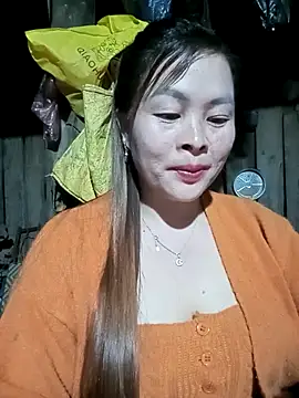 Snapshot of Bling_sexy chatting on 02.19.26 Bling sexy online show from 02.19.26