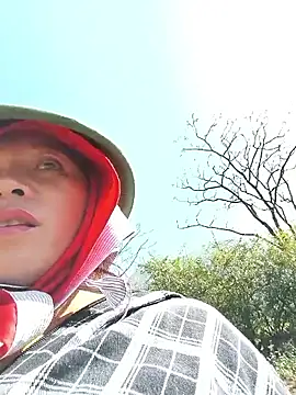 Snapshot of Jooj- chatting on 01.19.26 Jooj- online show from 01.19.26