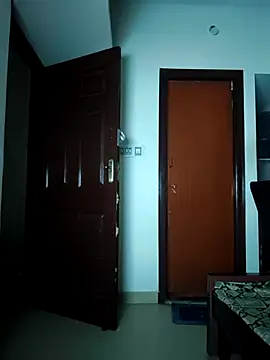 Snapshot of BLR-BOYZZZZZZZZ chatting on 01.17.26 BLR-BOYZZZZZZZZ online show from 01.17.26