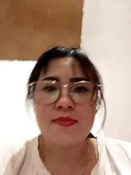 Snapshot of Luckygirls-399 chatting on 02.17.26 Luckygirls-399 online show from 02.17.26