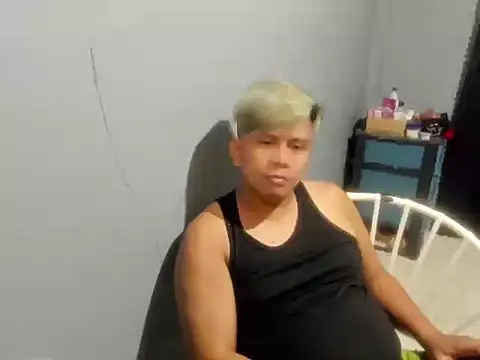 Snapshot of Clark_Asian chatting on 02.03.26 Clark Asian online show from 02.03.26