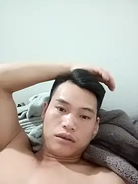 Maycute18 online show from 03.21.26